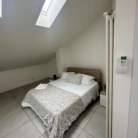 Conte Durini Apartments&rooms 2* Arcore